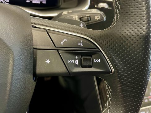 Used 2022 Audi SQ8 Premium Plus image 22