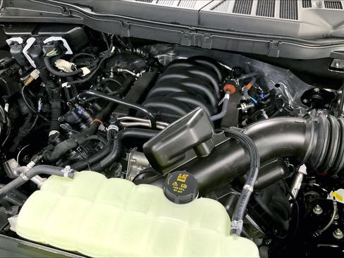 Used 2024 Ford F150 XLT image 18