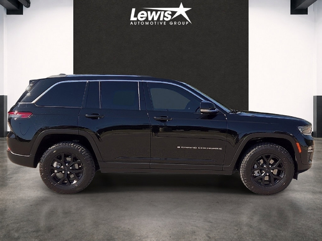 Used 2022 Jeep Grand Cherokee Limited RWD image 5
