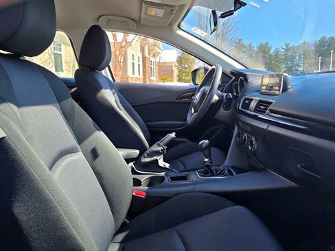 Used 2014 MAZDA MAZDA3 i Sport image 18