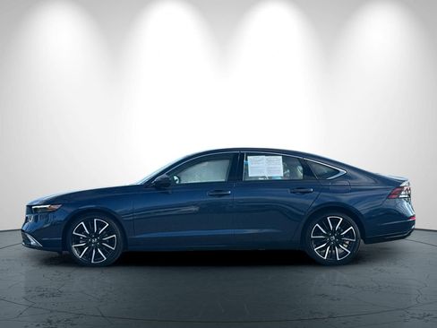 Used 2025 Honda Accord Touring image 7