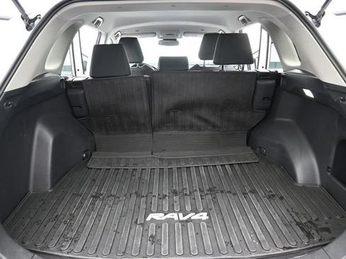 Certified 2024 Toyota RAV4 LE AWD/4WD image 28
