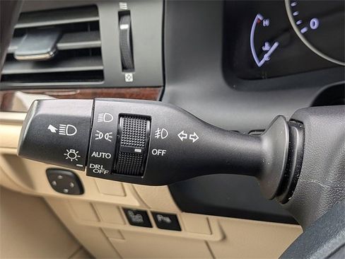 Used 2013 Lexus ES 350 w/ Luxury Pkg image 26