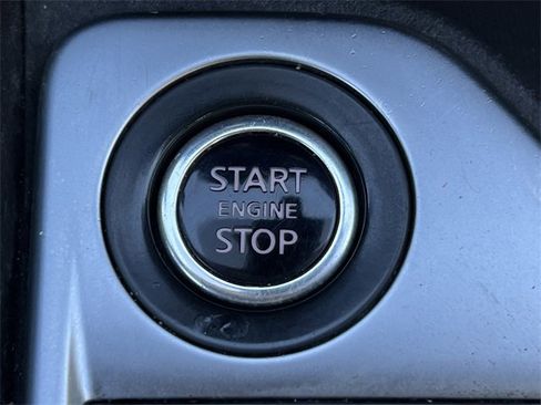 Used 2022 Nissan Sentra SV image 7