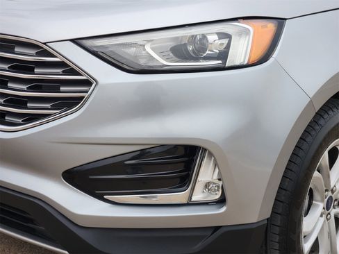 Used 2020 Ford Edge SEL image 12