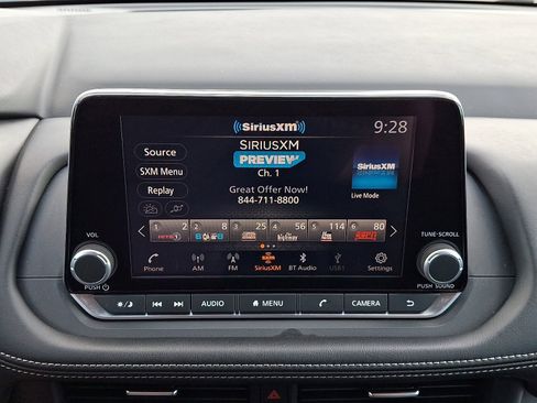 Used 2024 Nissan Rogue SV AWD/4WD image 16