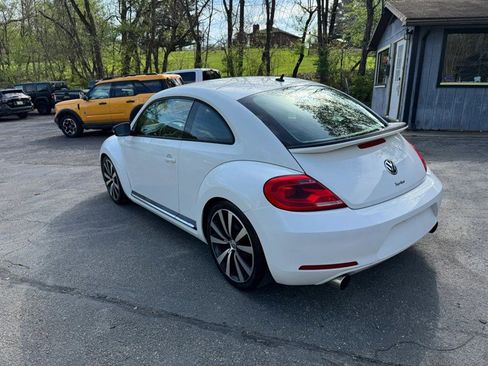 Used 2012 Volkswagen Beetle 2.0T FWD image 6