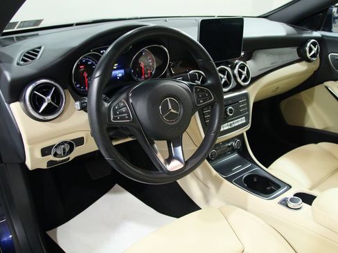 Used 2018 Mercedes-Benz CLA 250 4MATIC image 5