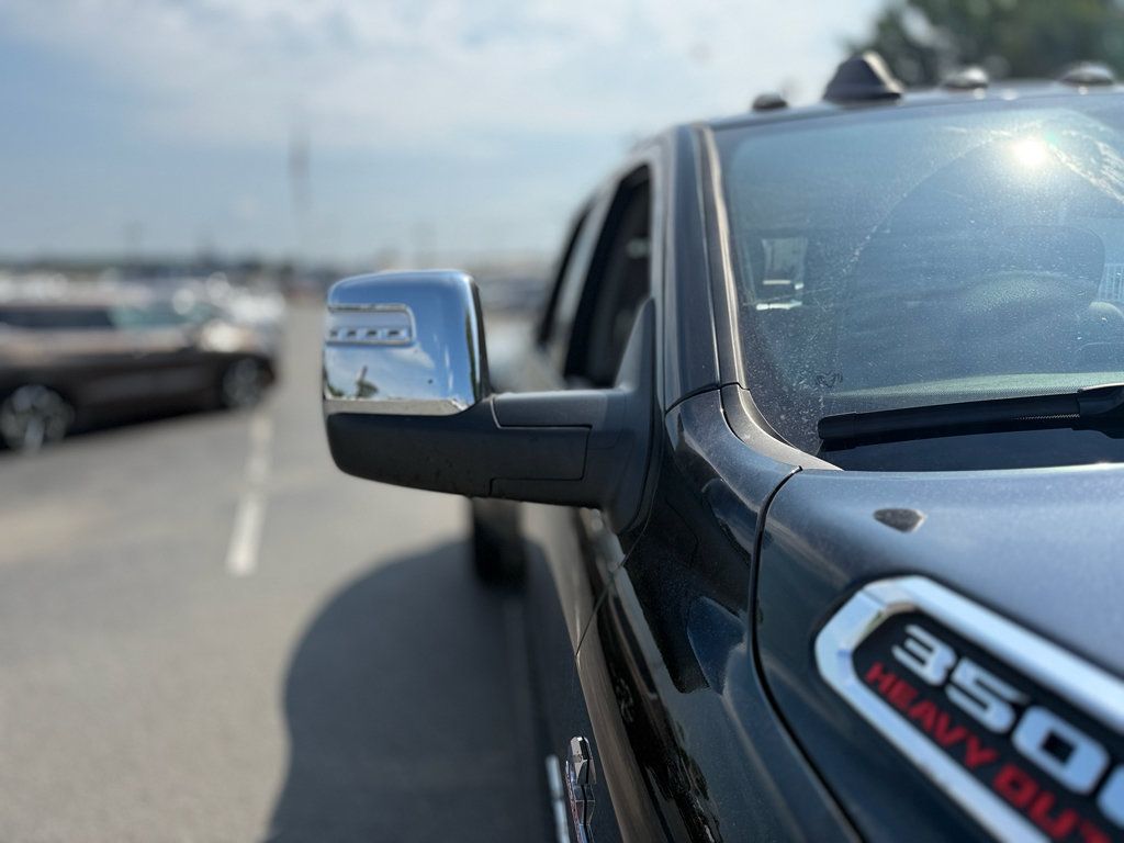 Used 2025 RAM 3500 Laramie AWD/4WD image 13