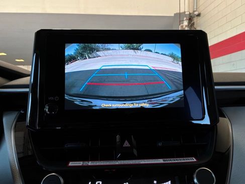 Used 2026 Toyota Corolla LE FWD image 31