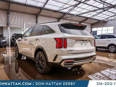 Used 2023 Kia Sorento SX image 34