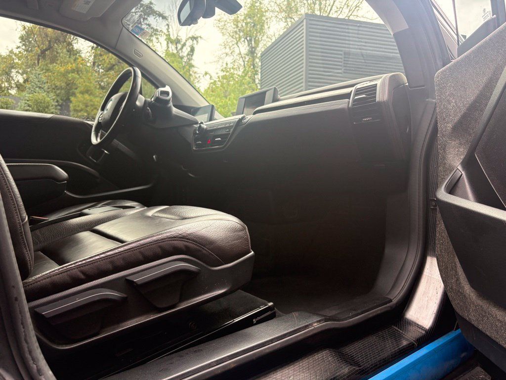 Used 2017 BMW i3 w/ Range Extender RWD image 22