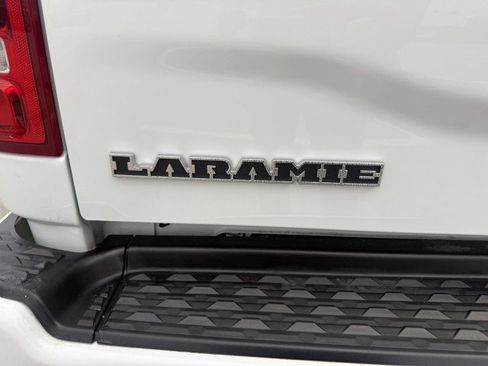 Used 2024 RAM 2500 Laramie AWD/4WD image 18