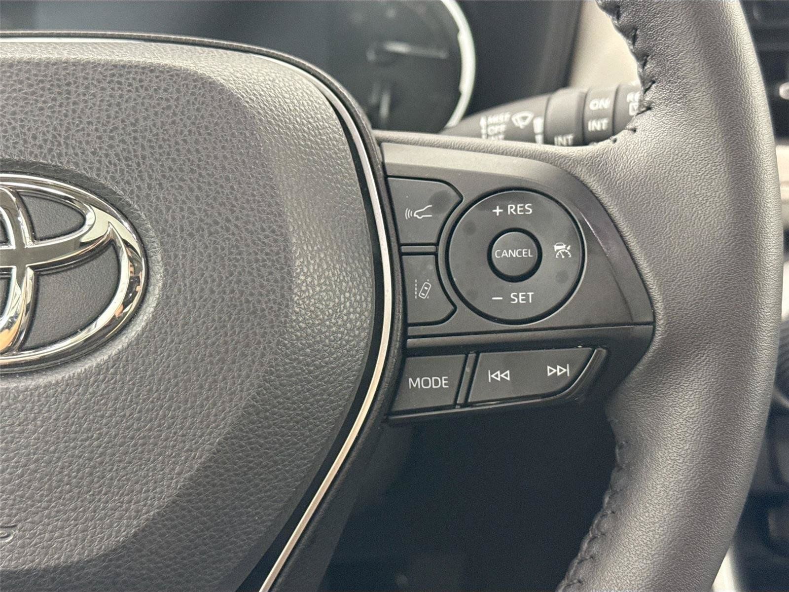 Certified 2025 Toyota RAV4 XLE Premium FWD image 18