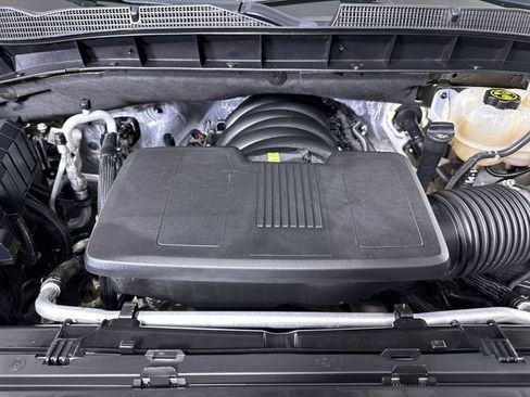Used 2022 GMC Sierra 1500 SLT AWD/4WD image 31