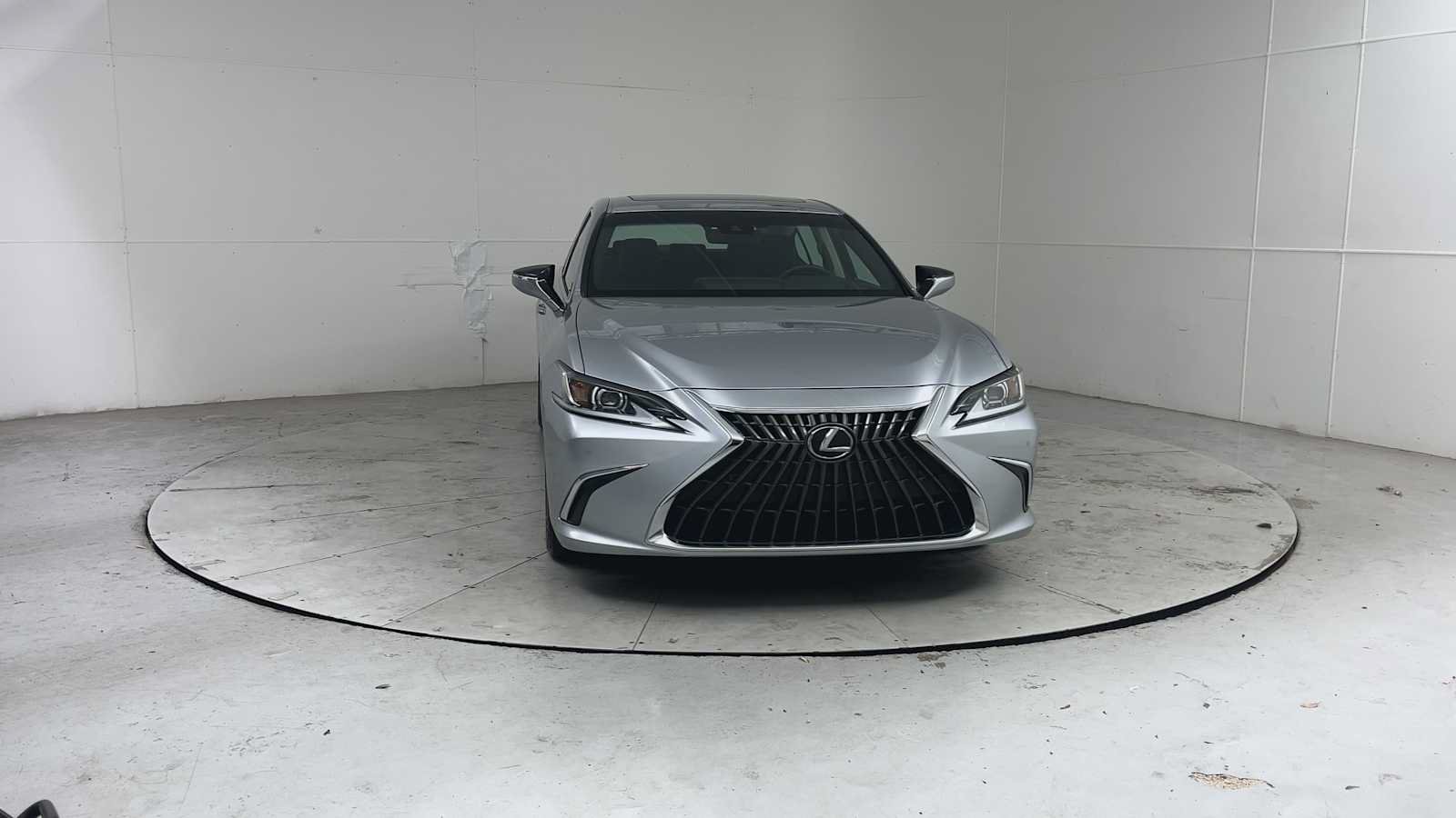 Used 2024 Lexus ES 250 w/ Premium Package AWD/4WD image 7