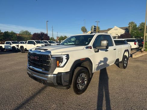 New 2026 GMC Sierra 3500 Pro AWD/4WD image 1
