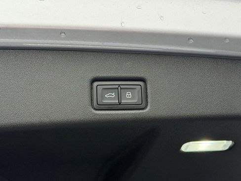 New 2025 Audi Q5 Premium Plus image 15