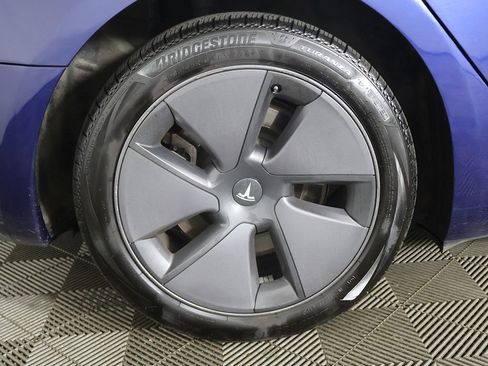 Used 2023 Tesla Model 3 Standard Range RWD image 26