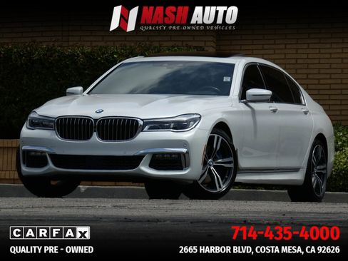 Used 2018 BMW 750i RWD image 2