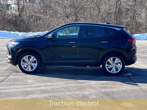 Certified 2024 Buick Encore GX Preferred w/ Comfort Package image 7