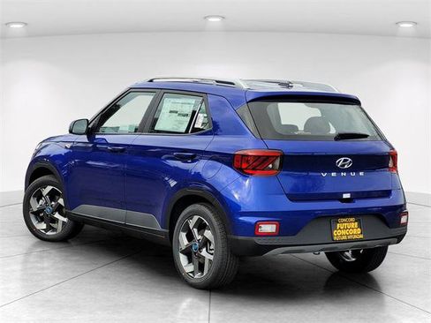 New 2026 Hyundai Venue SEL image 5