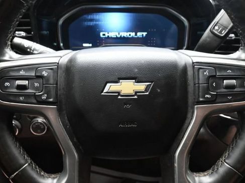 Used 2023 Chevrolet Silverado 1500 LT AWD/4WD image 36