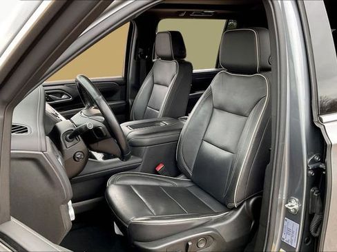 Used 2021 GMC Yukon XL SLT w/ SLT Luxury Plus Package image 15