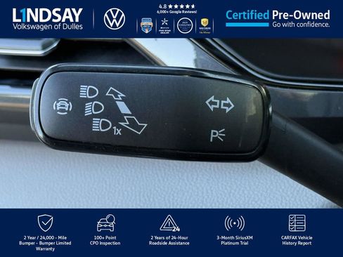 Certified 2022 Volkswagen Taos SEL w/ Panoramic Sunroof Package image 22