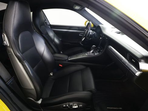Used 2018 Porsche 911 Carrera S image 10