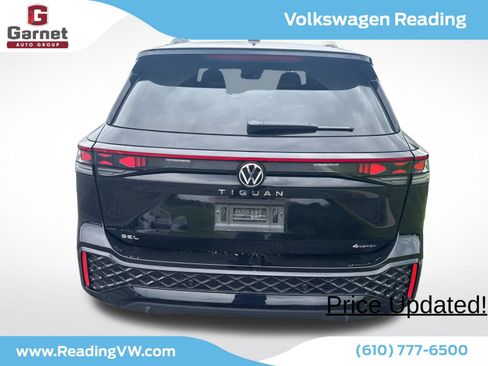Used 2025 Volkswagen Tiguan SEL R-Line AWD/4WD image 4