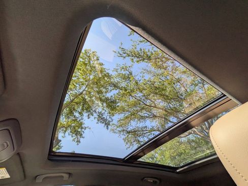 Certified 2024 Cadillac XT4 Premium Luxury FWD image 26