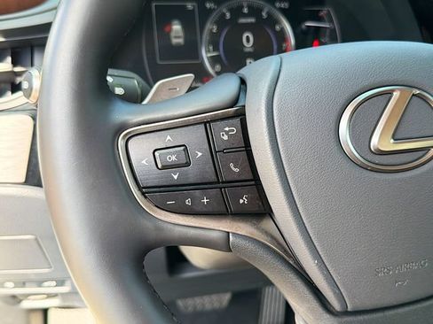 Used 2025 Lexus ES 350 w/ Premium Package FWD image 37