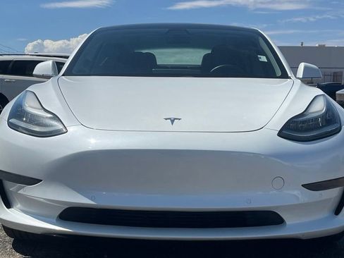 Used 2020 Tesla Model 3 Standard Range Plus RWD image 1