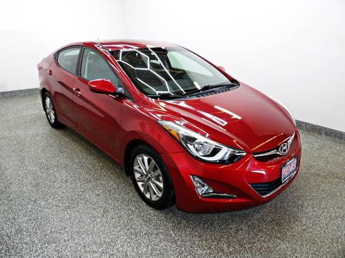 Used 2015 Hyundai Elantra SE w/ Option Group 02 image 3