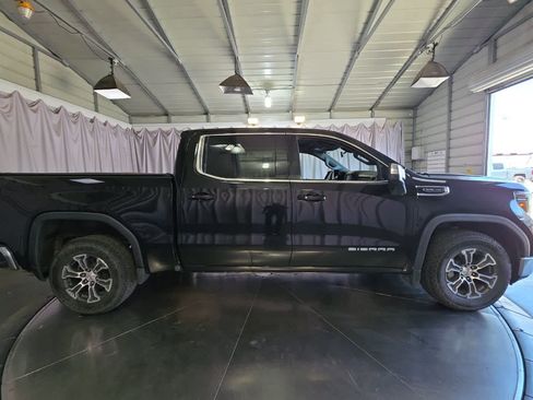 Used 2019 GMC Sierra 1500 SLE w/ SLE Value Package RWD image 9