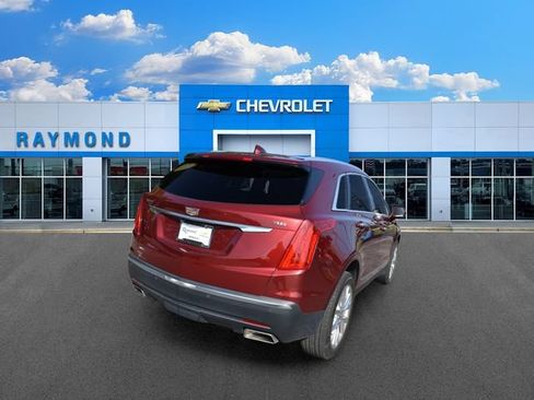 Used 2017 Cadillac XT5 Luxury w/ Driver Awareness Package AWD/4WD image 3