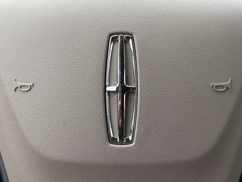 Used 2023 Lincoln Corsair AWD image 21