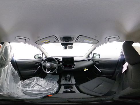 New 2026 Toyota Corolla Cross LE FWD image 33