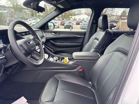 New 2026 Jeep Grand Cherokee L Limited AWD/4WD image 16