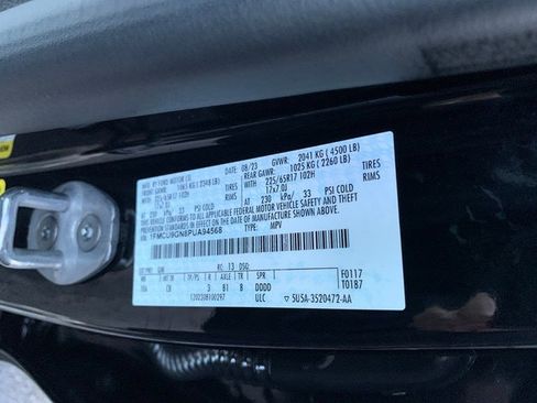 Used 2023 Ford Escape Active AWD/4WD image 28