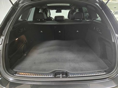 Used 2024 Mercedes-Benz GLC 300 4MATIC image 12