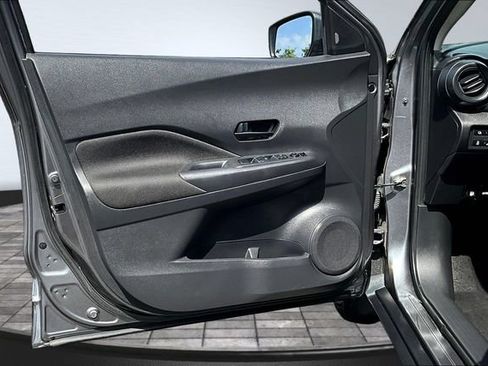 Used 2021 Nissan Kicks S FWD image 19