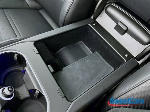 Used 2023 Porsche Cayenne Turbo image 35