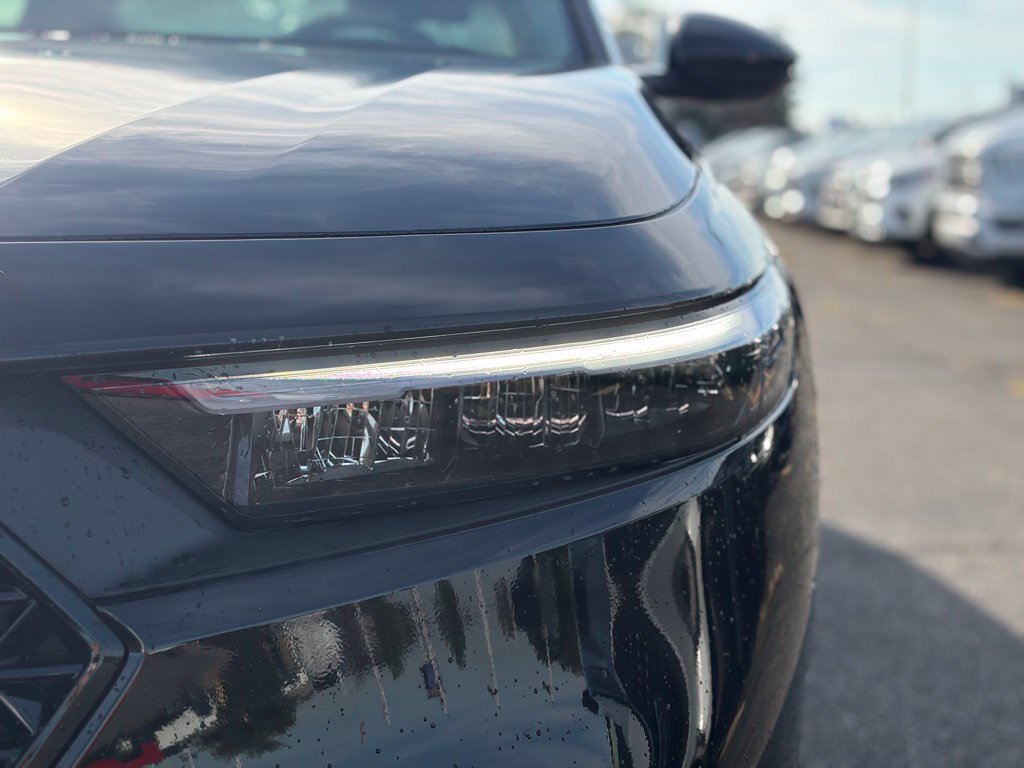 Used 2025 Honda Accord SE image 5