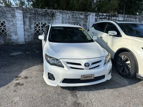 Used 2013 Toyota Corolla FWD image 6