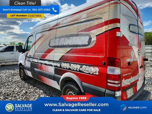 Used 2015 Freightliner Sprinter 2500 RWD image 3