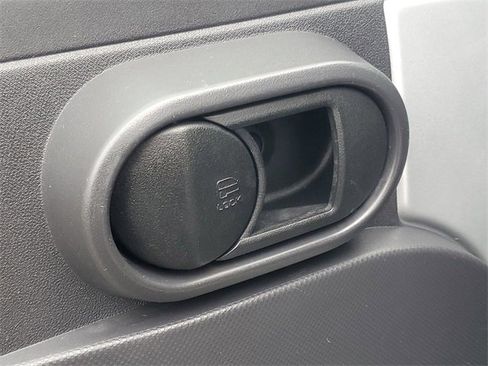 Used 2009 Jeep Wrangler Unlimited Sahara w/ Dual Top Group image 12