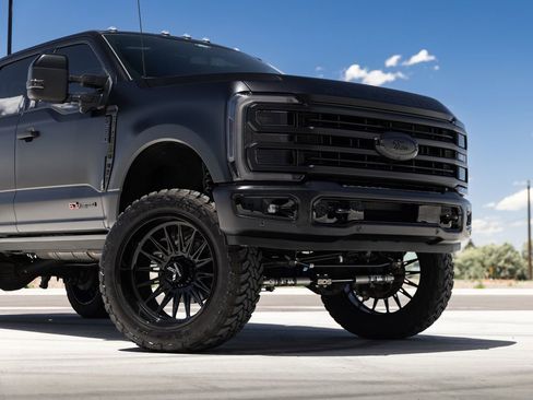 Used 2025 Ford F350 Platinum AWD/4WD image 7
