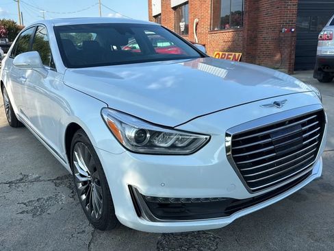 Used 2017 Genesis G90 5.0 Ultimate RWD image 7